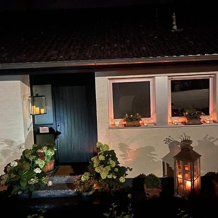 Appartement Region Esslingen - Naehe Messe - Flughafen - Stuttgart - Wohnen Und Arbeiten Auf Zeit In 120M2 Wohlfuehlatmosphaere - Ab 3 Uebernachtungen - Geeignet Fuer 4 Pers Incl Kinder - Beistellbett Moeglich - Kinder Und Tiere Willkommen - Garage F Altbach Buitenkant foto