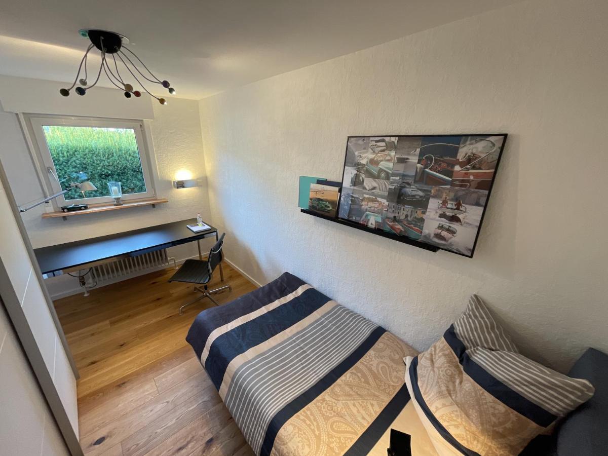 Appartement Region Esslingen - Naehe Messe - Flughafen - Stuttgart - Wohnen Und Arbeiten Auf Zeit In 120M2 Wohlfuehlatmosphaere - Ab 3 Uebernachtungen - Geeignet Fuer 4 Pers Incl Kinder - Beistellbett Moeglich - Kinder Und Tiere Willkommen - Garage F Altbach Buitenkant foto