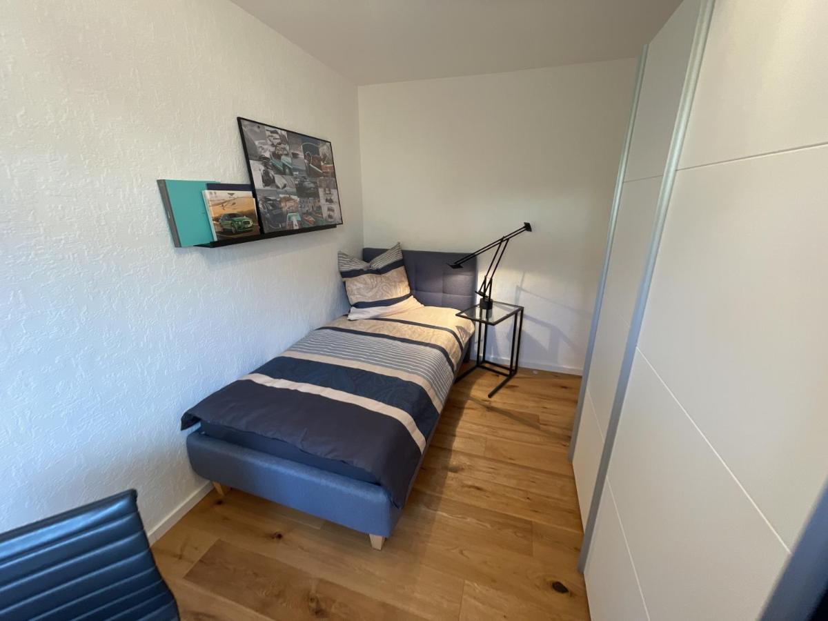 Appartement Region Esslingen - Naehe Messe - Flughafen - Stuttgart - Wohnen Und Arbeiten Auf Zeit In 120M2 Wohlfuehlatmosphaere - Ab 3 Uebernachtungen - Geeignet Fuer 4 Pers Incl Kinder - Beistellbett Moeglich - Kinder Und Tiere Willkommen - Garage F Altbach Buitenkant foto